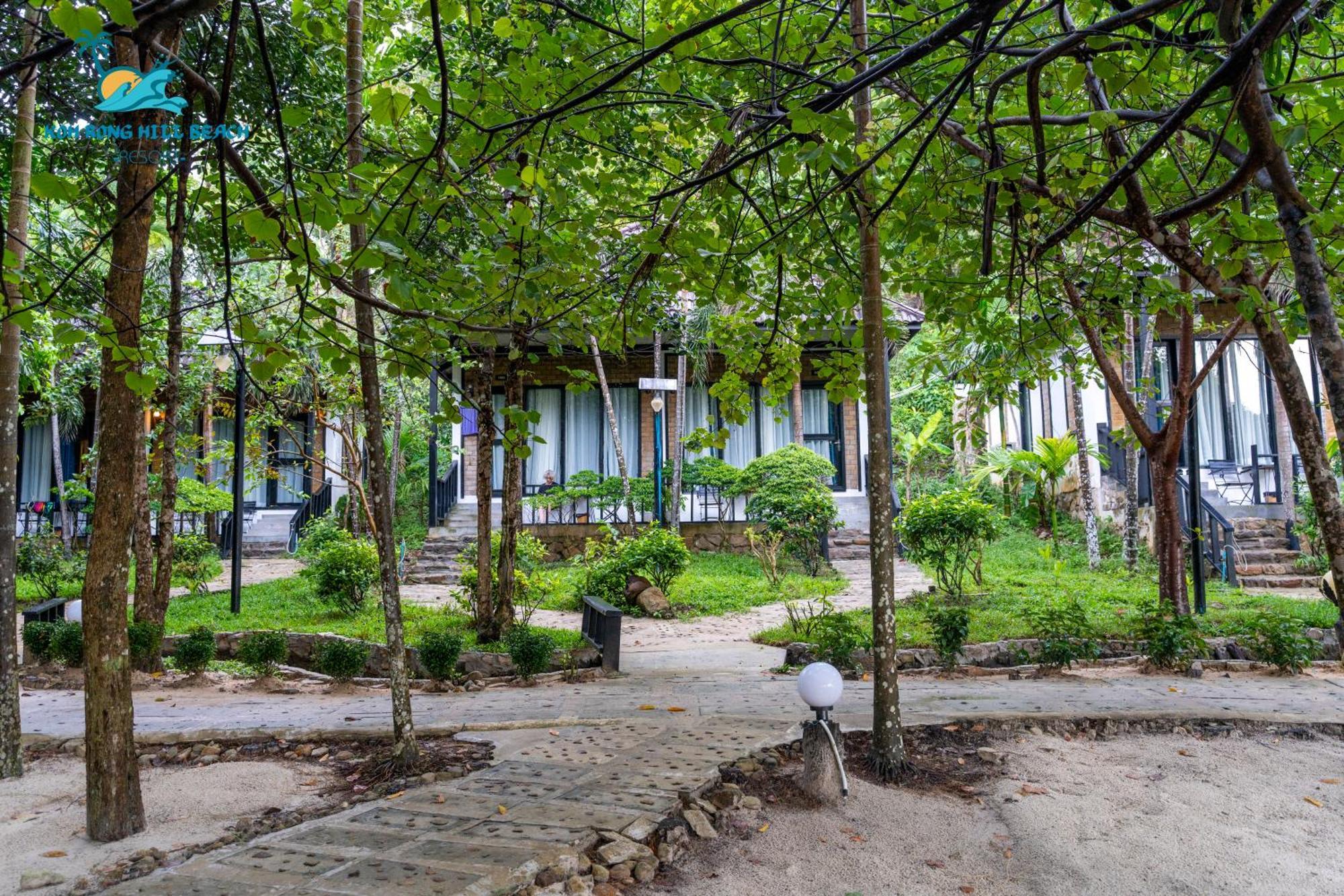 高隆岛海滩度假酒店 Derm Tkov Village 外观 照片
